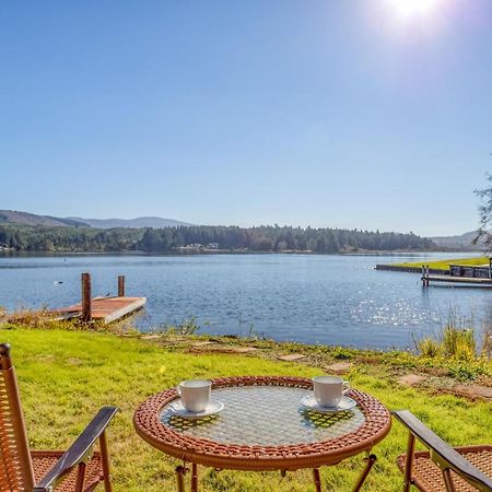 Regatta Park Lake House Lincoln City Buitenkant foto
