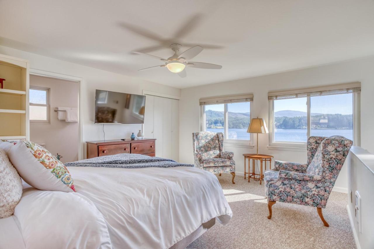 Regatta Park Lake House Lincoln City Buitenkant foto
