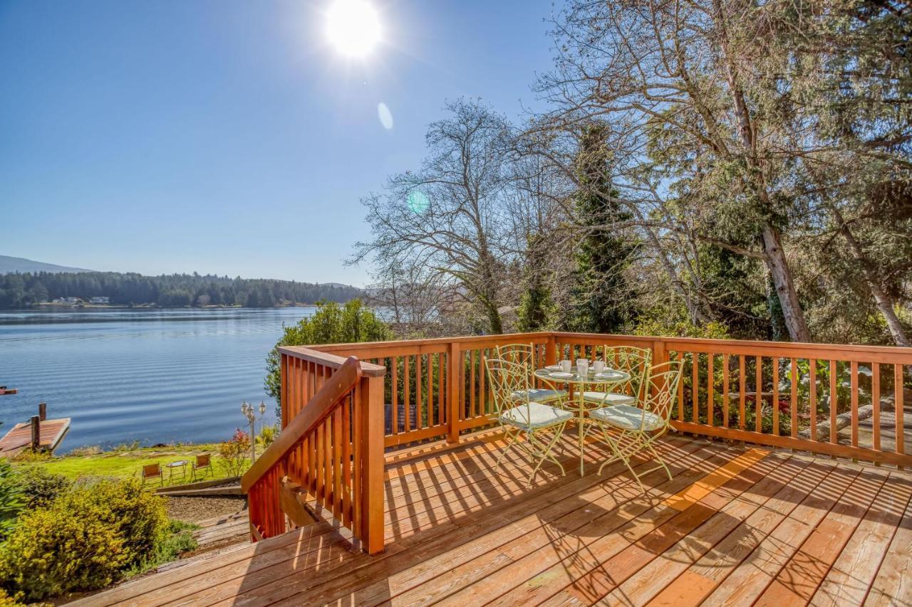 Regatta Park Lake House Lincoln City Buitenkant foto