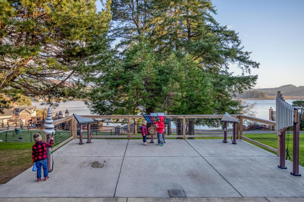 Regatta Park Lake House Lincoln City Buitenkant foto
